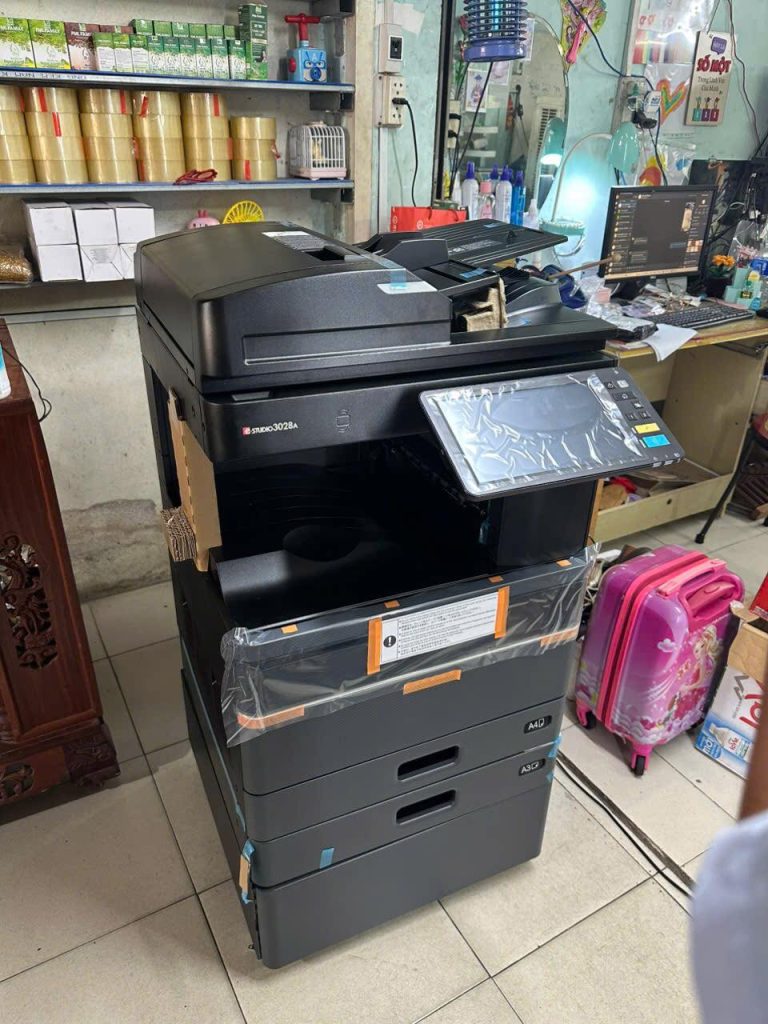 Bảng điều khiển Toshiba e-STUDIO 3028A